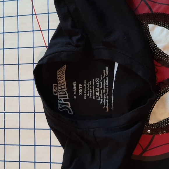 Marvel Spiderman Heart T-shirt - Picture 3 of 4